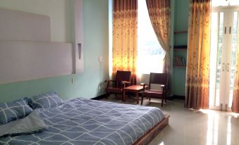 10Pm Hostel