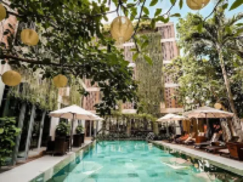 桑樹精品絲綢生態酒店 鄰近燈籠街的酒店