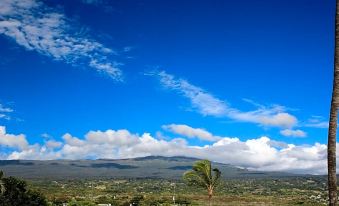 Uncle Billy's Kona Bay Hotel