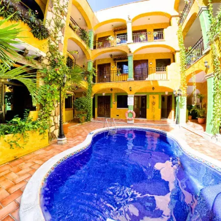 Hacienda Del Caribe Hotel Отели рядом с достопримечательностью «Парк Основателей»