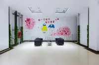 Qingyaxuan Apartment (Dama Road) Отели в г. Zhongdong city plaza
