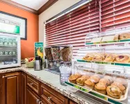 Quality Inn & Suites Morrow Atlanta South - breakfast