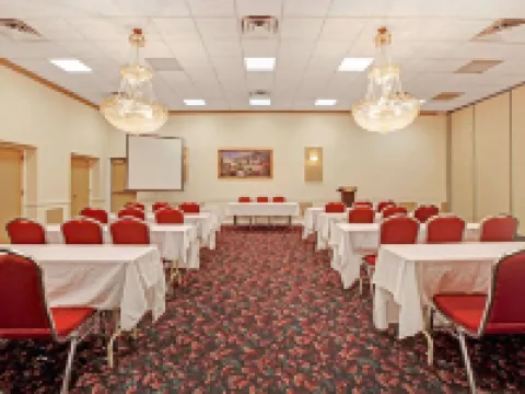 Ramada by Wyndham Flemington Hotels in Hunterdon County