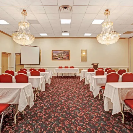 Ramada by Wyndham Flemington
