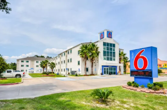 Motel 6 Biloxi, MS - Beach Hotels in 