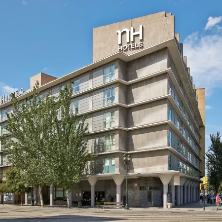 NH Ciudad de Zaragoza Отели рядом с достопримечательностью «Основной рынок с XIX века»