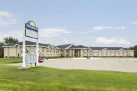Days Inn by Wyndham High Prairie Hotels near J.C. Park