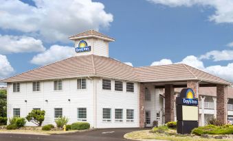 Days Inn by Wyndham Ocean Shores