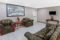 Super 8 by Wyndham Southaven Hotels in Southaven