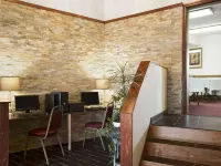 Ramada by Wyndham Pittsburgh/New Stanton Hotels in New Stanton