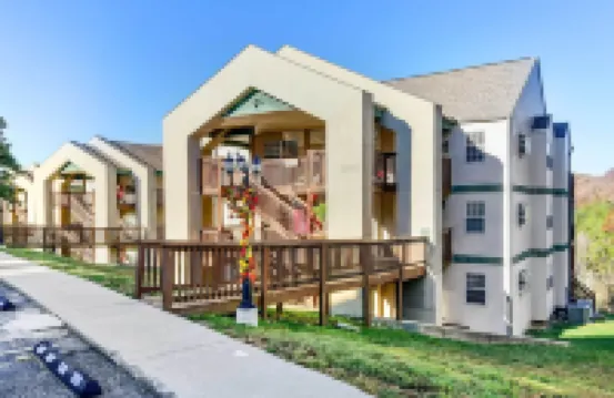 1 Mi to Silver Dollar City! Lake-View Family Haven