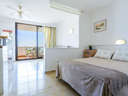 Eurhostal - Seaview Отели в г. Алькала-де-Чиверт