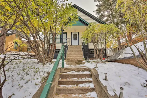 Mountain-View Lead Home w/ Patio + Fire Pit! - Homestays