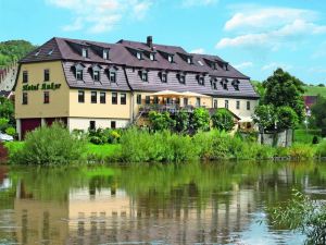 Garni Hotel Anker Sommerhausen