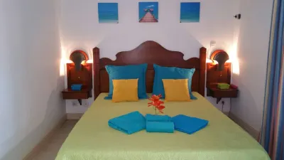 Turquoise Caritan Sea ​​view Swimming Pool Wifi Hoteles cerca de Plage de Pointe Marin