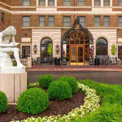 The Raphael Hotel, Autograph Collection Hotel Exterior