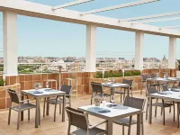 NH Valencia Center Hotels near Campanar