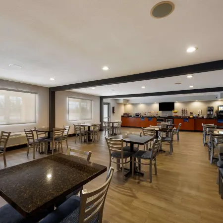 Best Western Inn  Suites Lemoore