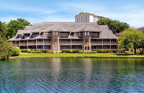 金斯敦植物園公寓