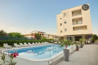 Arancini Residence - Pools
