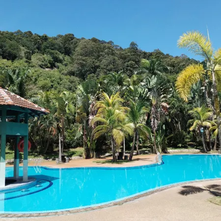 Teluk Batik Holiday Apartment