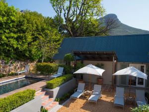 Four Rosmead Boutique Guesthouse