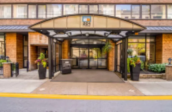 Sonesta ES Suites Chicago Downtown Magnificent Mile - Medical Hotels near Oak Street Beach