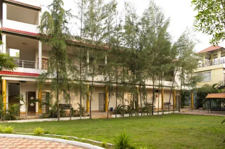 Tadoba Wildlife Resort Отели в г. Чандрапур