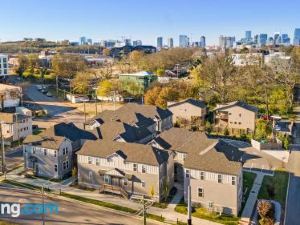 Hart Suite 11 by AvantStay Gorgeous Town House w Modern Amenities in Nashville