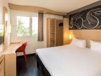 Hôtel Ibis Béziers Est Méditerranée Hôtels à proximité de : Auchan Hypermarché Béziers