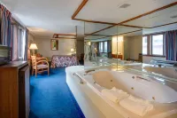 Sidney James Mountain Lodge