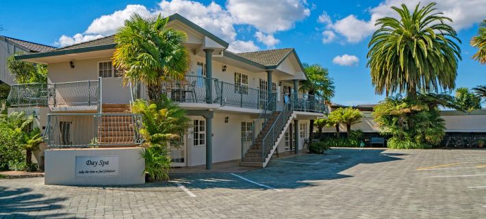 Silver Fern Rotorua Suites & Spa Hotels in Rotorua