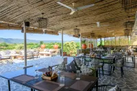 웃사브 캠프 사리스카