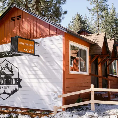 Grand Pine Cabins
