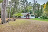 Peaceful Saint Germain Home w/ Fire Pit! - WiFi