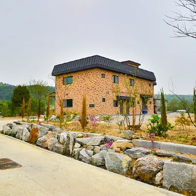 Yongin Unhak Pension Hotels near Wawoojeong Temple