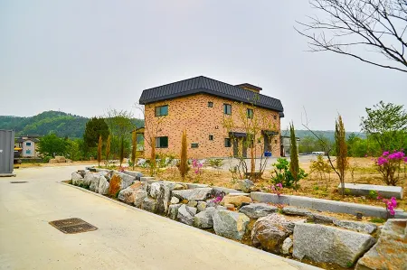 Yongin Unhak Pension Отели рядом с достопримечательностью «Sejoong Museum»