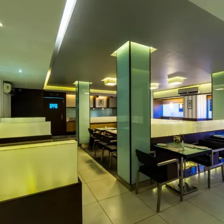Hotel Merlin International