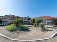 Hôtel Mercure Auxerre Autoroute du Soleil Hotel a Moneteau