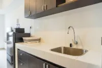 Comfortable and Well Design Studio Tokyo Riverside PIK 2 Apartment By Travelio Các khách sạn ở Teluknaga