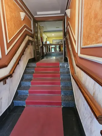 Hotel Herbiña Отели рядом с достопримечательностью «Epsilon»