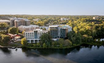 Merriweather Lakehouse, Autograph Collection