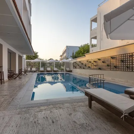 Zephyros Hotel