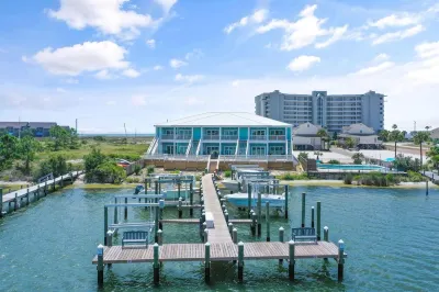 Pescador Landing 6A Hotel dekat Johnson Beach