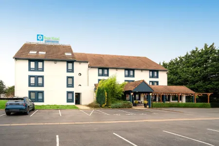 Sure Hotel by Best Western Rouvignies Valenciennes Отели в г. Рувиньи