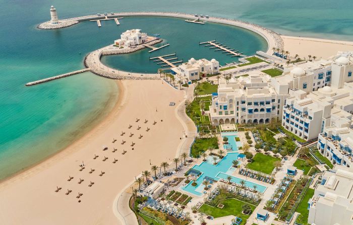Hilton Salwa Beach Resort & Villas