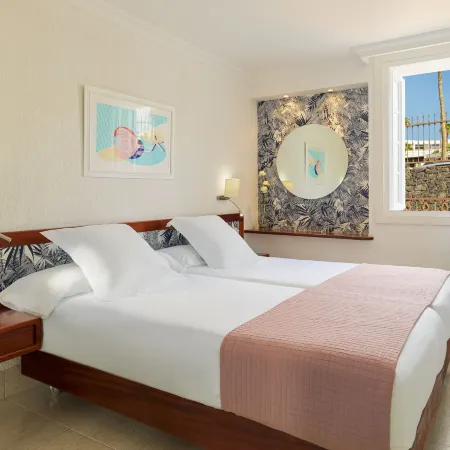 Plus Fariones Apartamentos