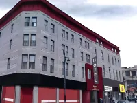 Hotel Quartier des Spectacles Hotels in 