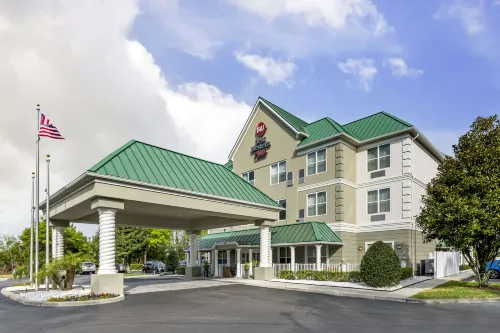Best Western Plus First Coast Inn  Suites