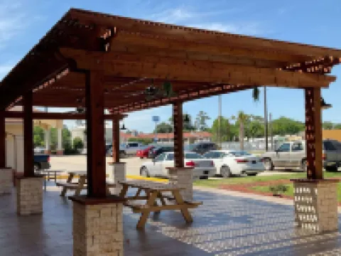 Days Inn by Wyndham Humble/Houston InterContinental Airport Hoteles en Humble